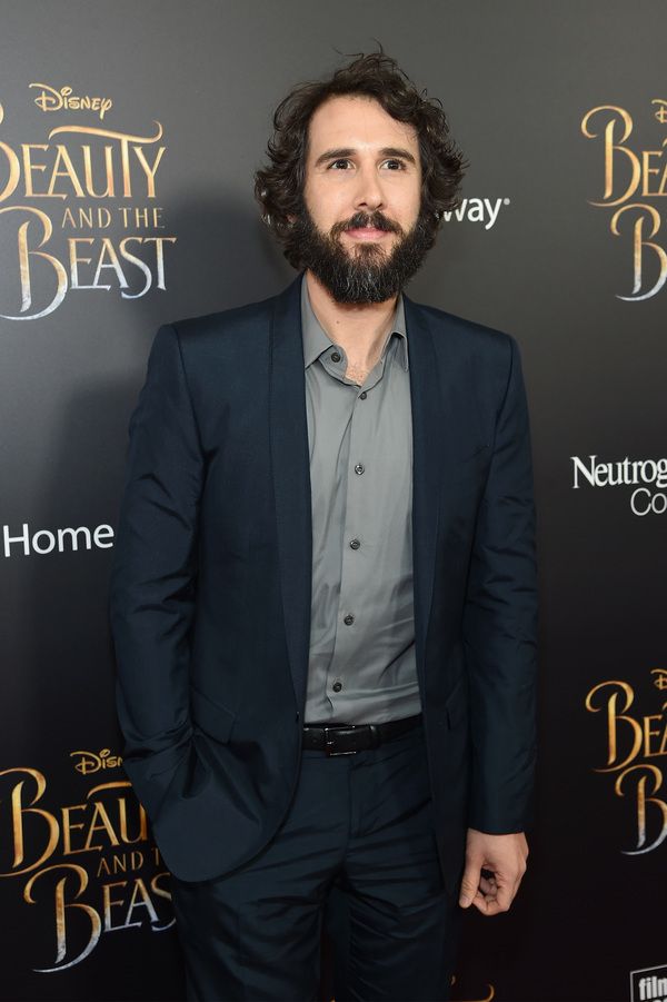 Photo Flash: Josh Groban, Bernadette Peters & More Attend BEAUTY AND THE BEAST NY Premiere — photo 26 of 41