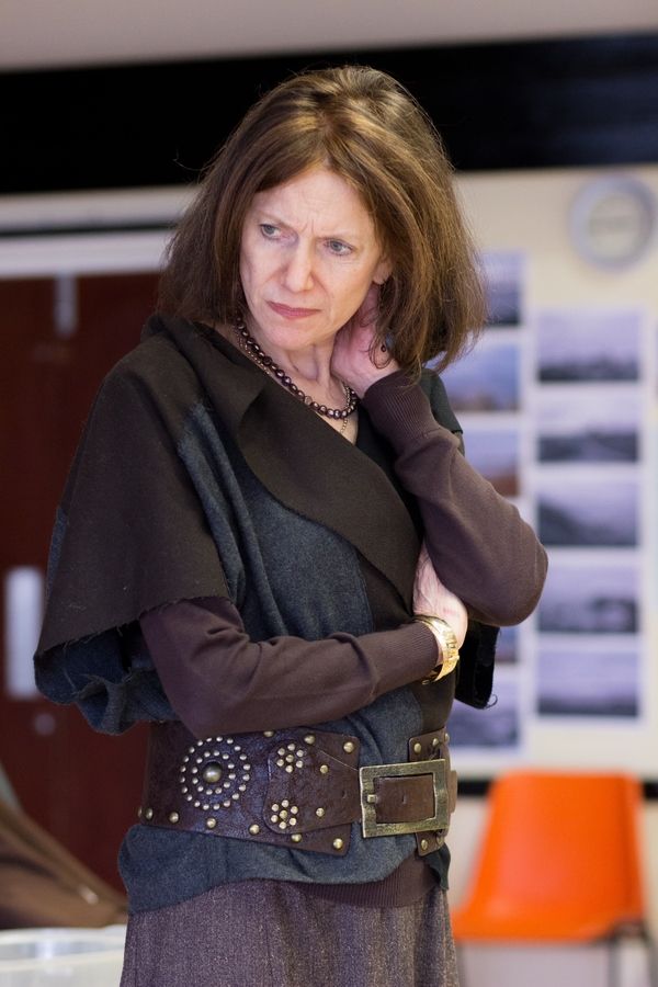 Belinda Lang Photo