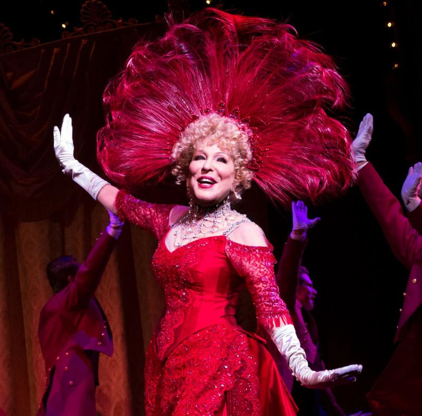DVR Alert: HELLO, DOLLY!'s Bette Midler to Be Featured on CBS SUNDAY MORNING  Image