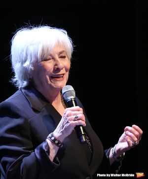 Betty Buckley  Photo