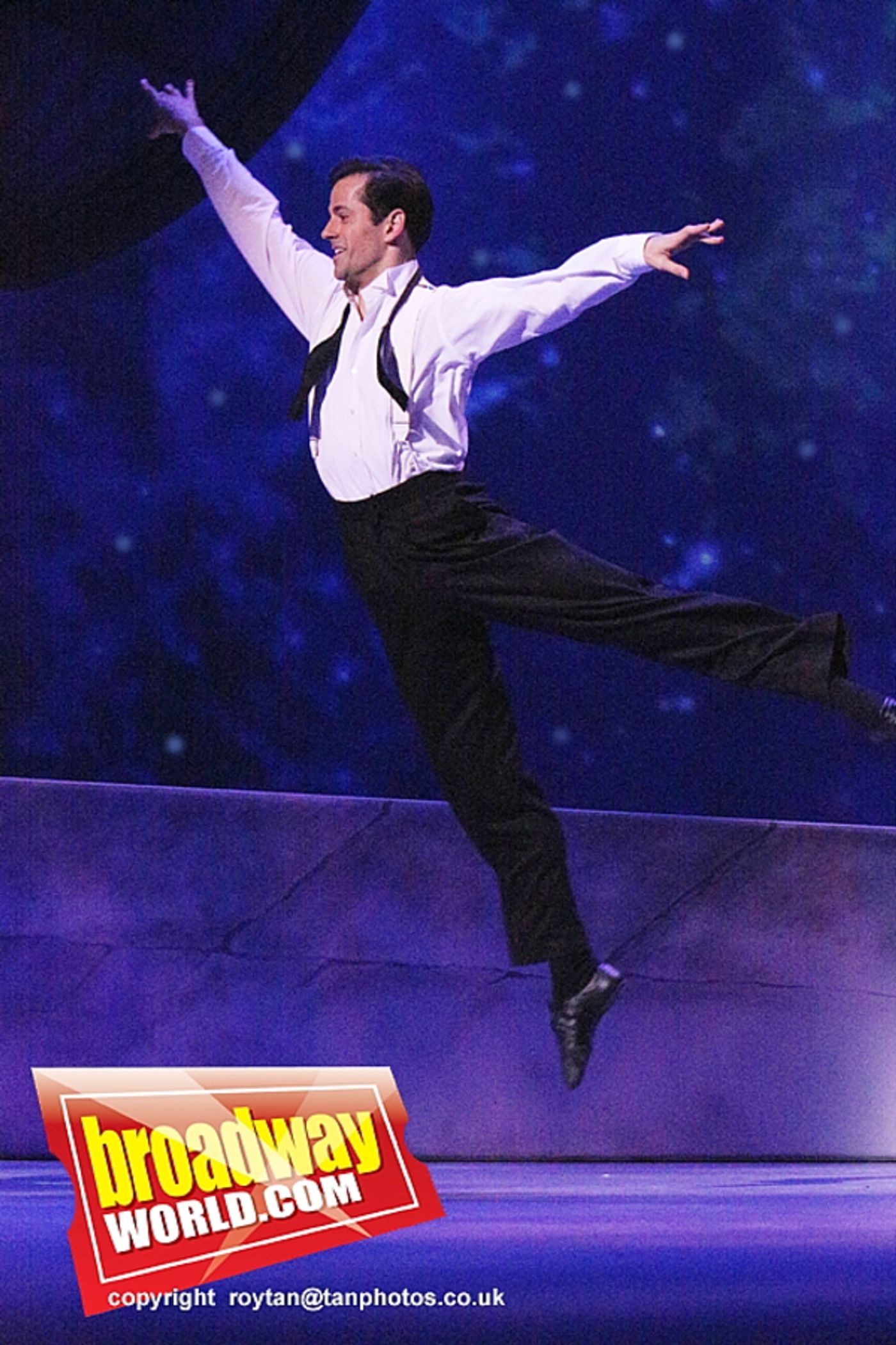 Photo Coverage: AN AMERICAN IN PARIS Lights Up London Photo Coverage: AN AMERICAN IN PARIS Lights Up London Image