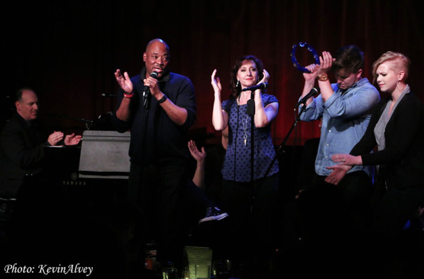Photo Flash: Jeremy Schonfeld Hosts 'Songwriter Circle' at Birdland Photo Flash: Jeremy Schonfeld Hosts 'Songwriter Circle' at Birdland Image