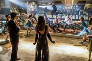 Grant Gustin, Melissa Benoist, Carlos Valdes, Darren Criss and John Barrowman @ BroadwayWorld Grant Gustin, Melissa Benoist, Carlos Valdes, Darren Criss and John Barrowman Photo