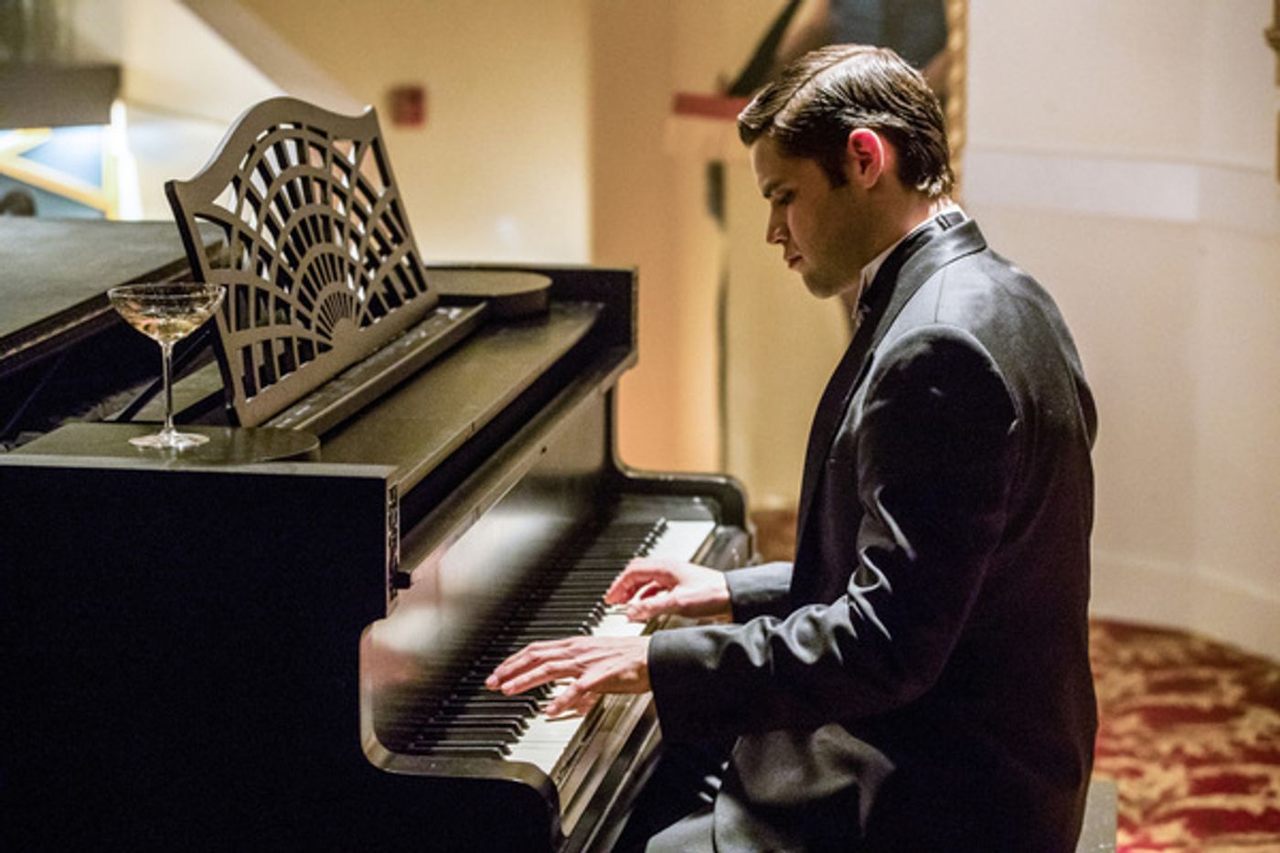 Photo Flash: Darren Criss, Jeremy Jordan & More in FLASH/SUPERGIRL Musical Episode Photo Flash: Darren Criss, Jeremy Jordan & More in FLASH/SUPERGIRL Musical Episode Image
