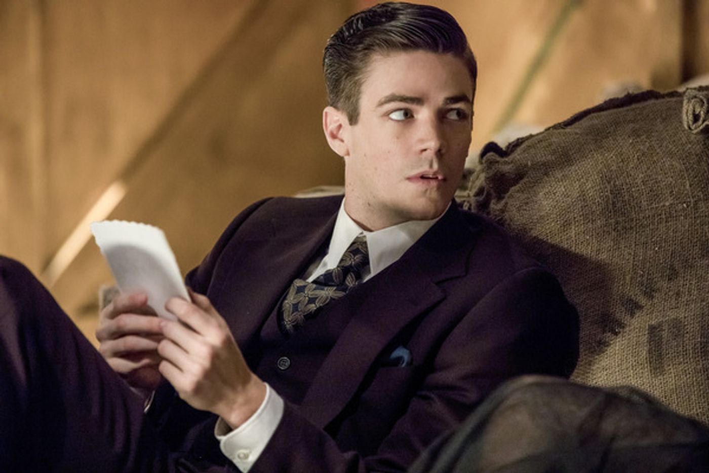 Photo Flash: Darren Criss, Jeremy Jordan & More in FLASH/SUPERGIRL Musical Episode Photo Flash: Darren Criss, Jeremy Jordan & More in FLASH/SUPERGIRL Musical Episode Image