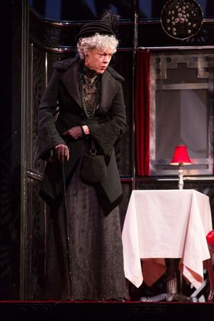 Veanne Cox @ BroadwayWorld Veanne Cox Photo