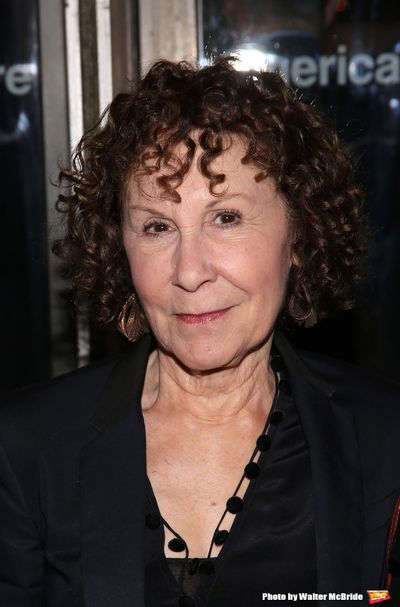 Rhea Perlman Photo