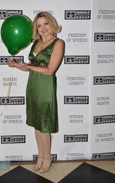 Alison Fraser Photo