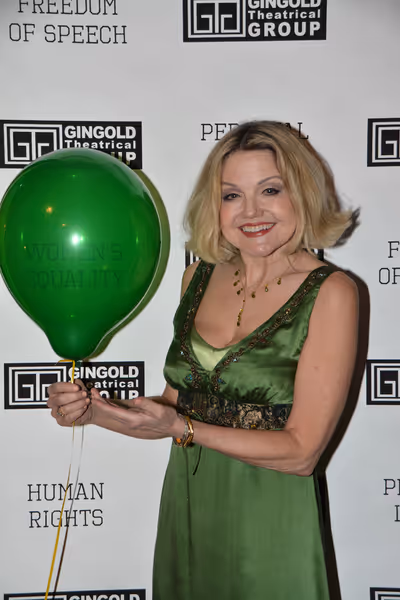 Alison Fraser Photo