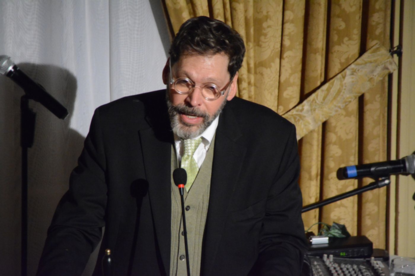 Photo Coverage: Gingold Theatrical Group's GOLDEN SHAMROCK GALA Honors Tyne Daly  Image