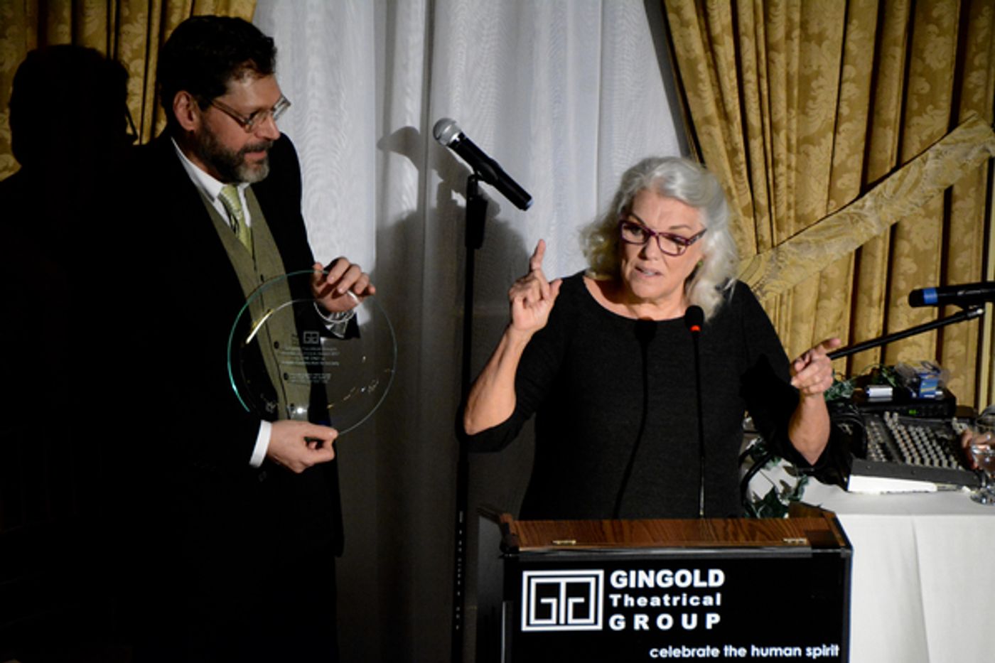 Photo Coverage: Gingold Theatrical Group's GOLDEN SHAMROCK GALA Honors Tyne Daly  Image