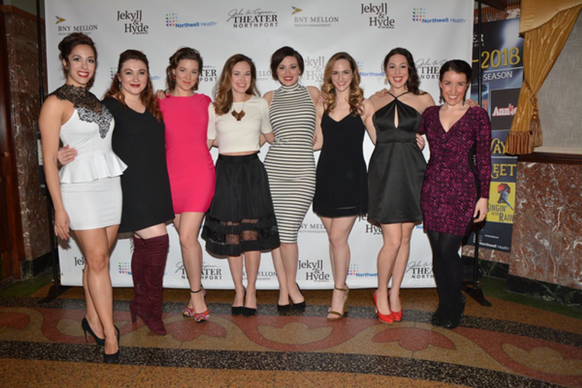 Megan Koumis, Lily Dickinson, Caitlyn Caughell, Liana Hunt, Laura Helm. Teresa Whitt, Rebecca Kuznick and Lauren Gobes at 