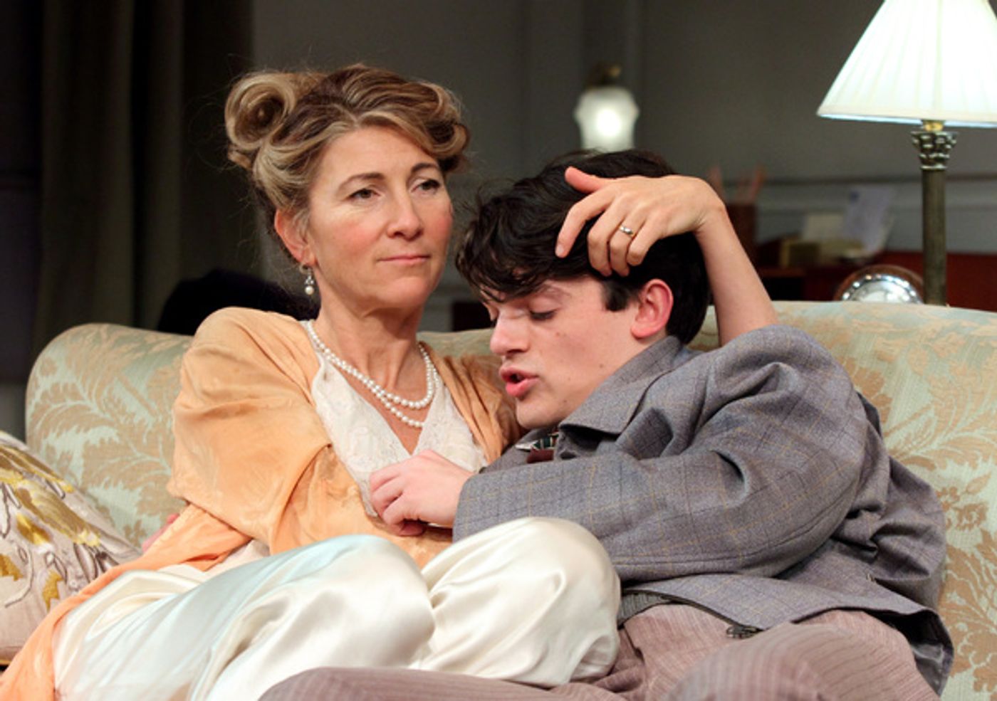 Photo Flash: First Look at LOVE IN IDLENESS at Menier Chocolate Factory  Image