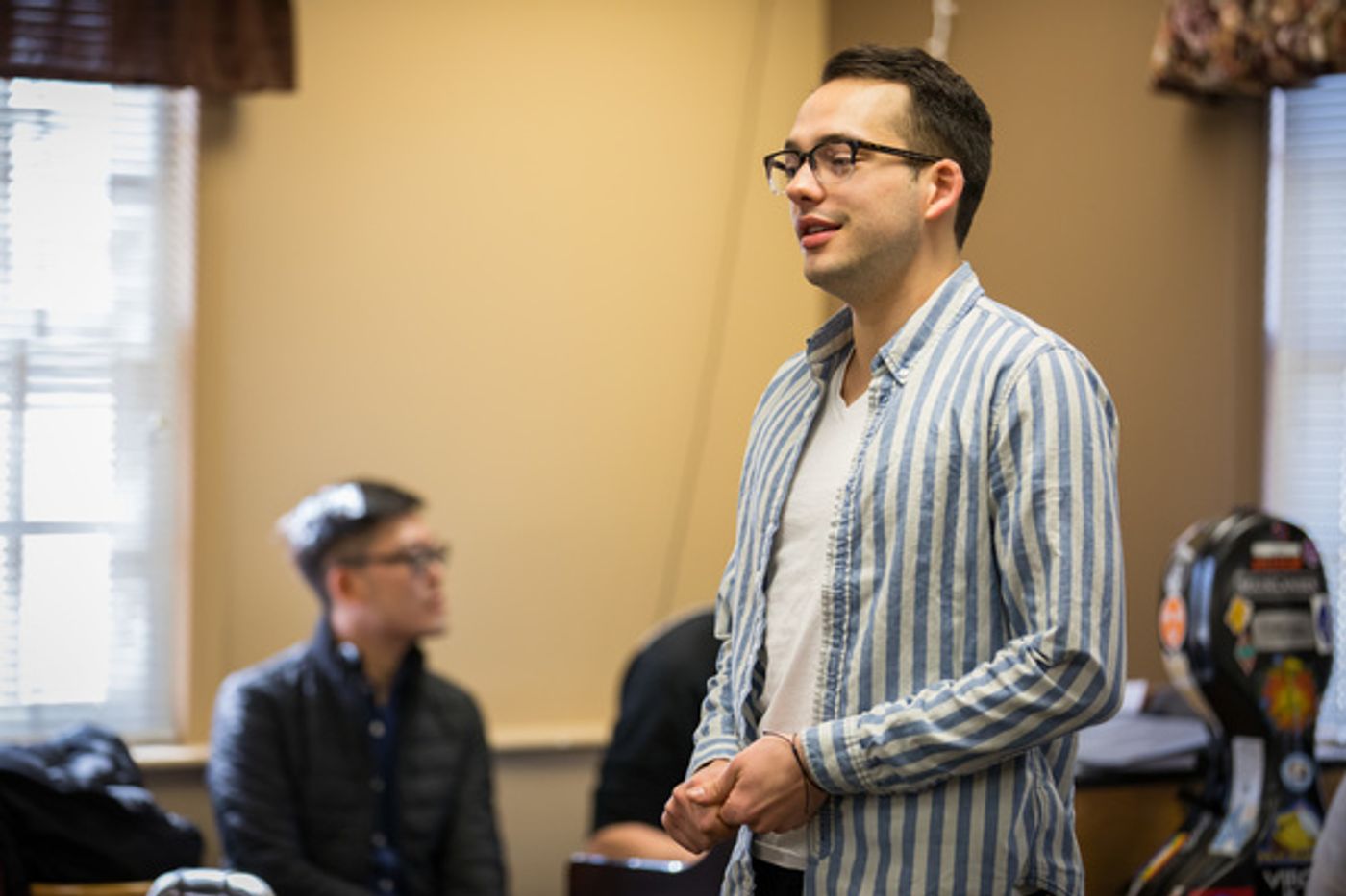 Photo Flash: AN AMERICAN IN PARIS Tour Stars Sing for Seniors in Denver  Image