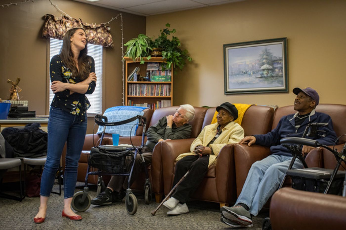 Photo Flash: AN AMERICAN IN PARIS Tour Stars Sing for Seniors in Denver  Image
