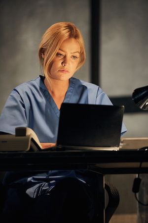 Laura Whitmore  Photo