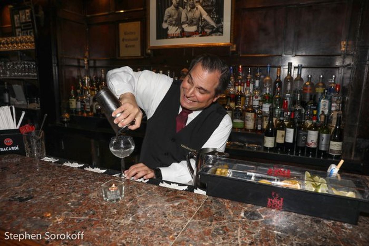 Photo Coverage: Jamie deRoy & (Friar) Friends Swing Into Spring at Friars Club  Image