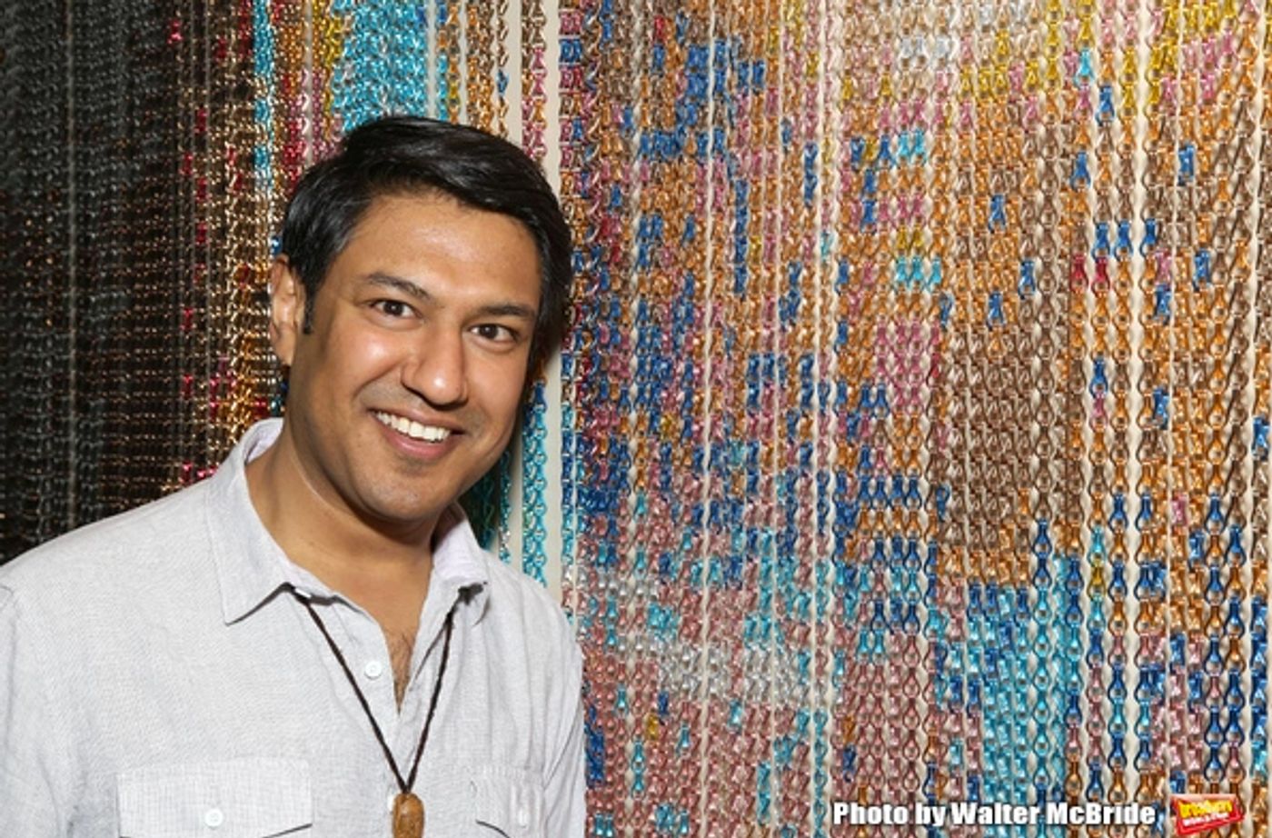 BWW Interview - Debut of the Month - GROUNDHOG DAY's Vishal Vaidya  Image