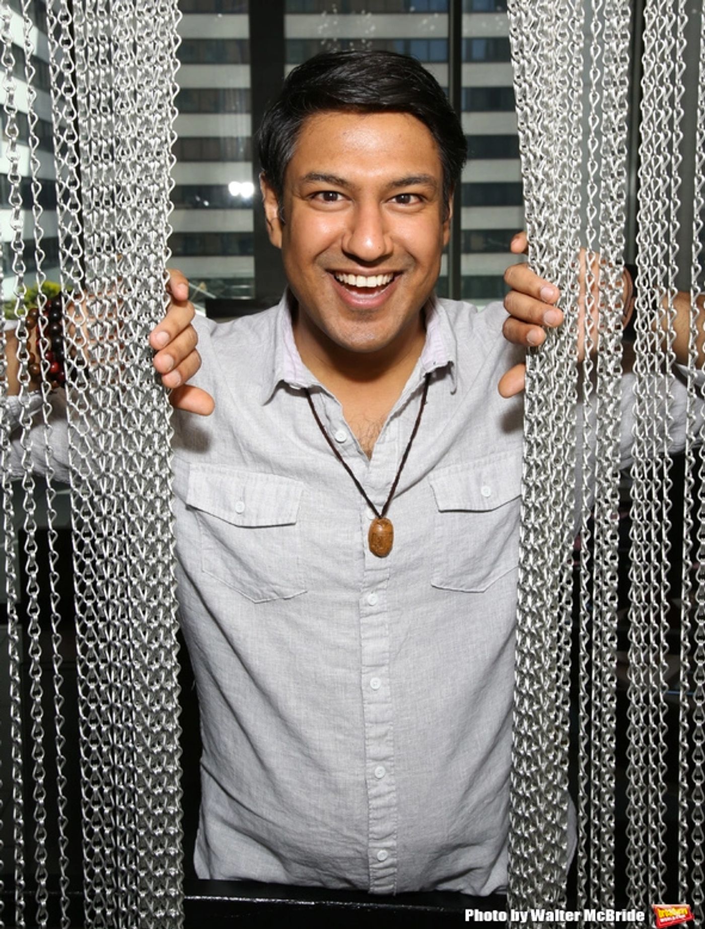 BWW Interview - Debut of the Month - GROUNDHOG DAY's Vishal Vaidya  Image