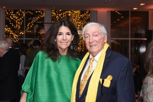 Mary Deaton Phillips, Merk Wallen Photo