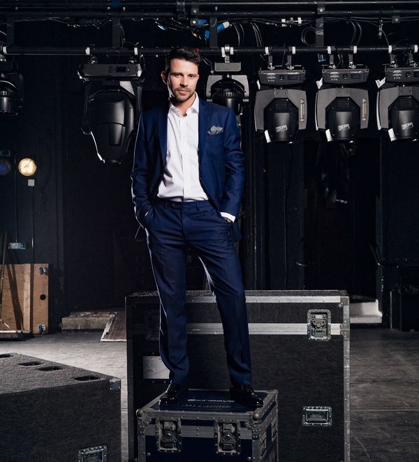 Neil McDermott Photo