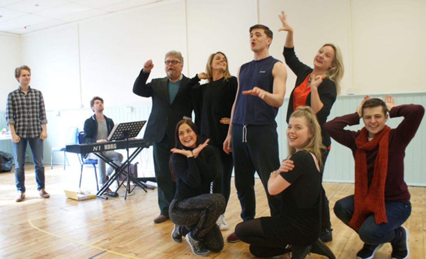 Photo Flash: First Look at Rehearsals for Neil Sedaka Musical BREAKING UP IS HARD TO DO Photo Flash: First Look at Rehearsals for Neil Sedaka Musical BREAKING UP IS HARD TO DO Image