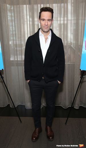 Chris Diamantopoulos Photo