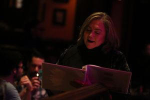 Kathleen Turner Photo