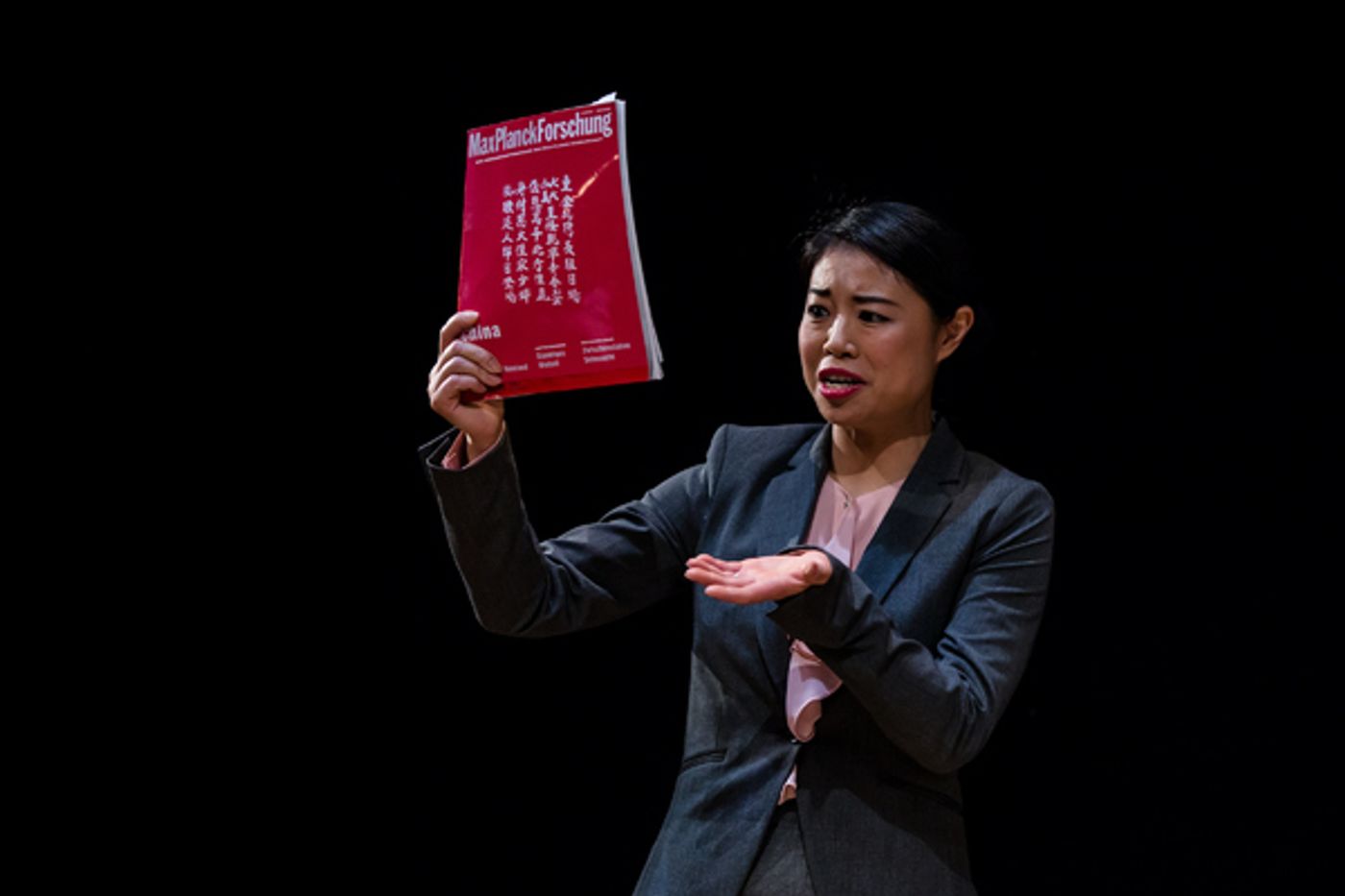 Photo Flash: Bilingual Comedy CHINGLISH Takes the Stage at Park Theater  Image