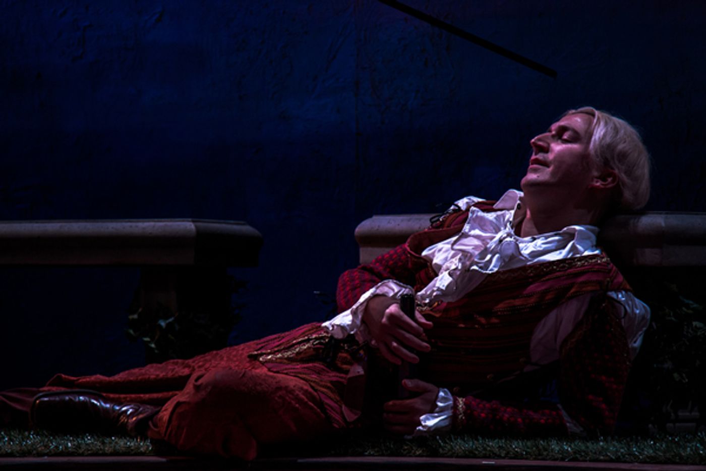 First Look: Titan's Exciting New Production of TWELFTH NIGHT Takes the Stage Image