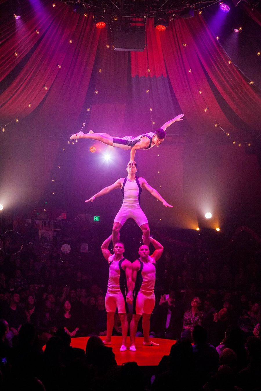 Review: ABSINTHE L.A. Brings Sin City to Los Angeles, and It's an Instant Hit Image
