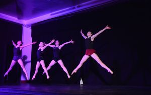 Michelle Quiner, Jillian Quiner, Savannah Quiner and Rachel Quiner  Photo