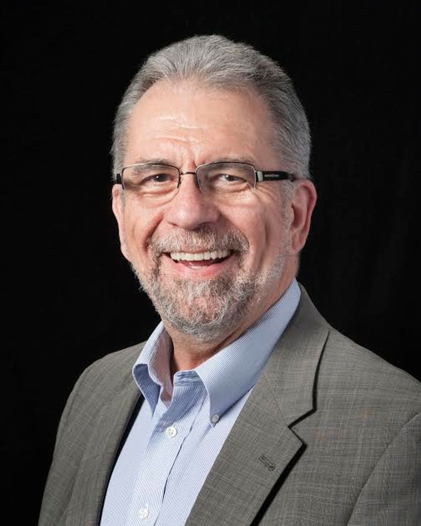 DM Playhouse Defines New Leadership Team  Image