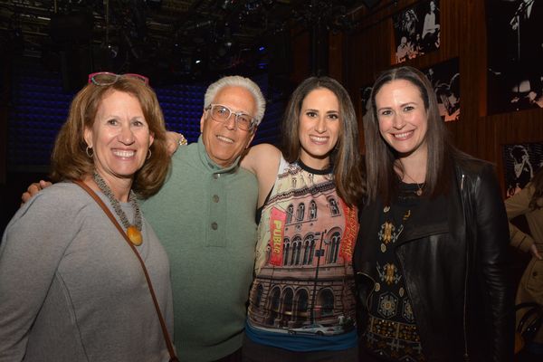 Robin Rosen, James Rosen, Jennifer Diamond and Hilary Rosen Goldfine Photo