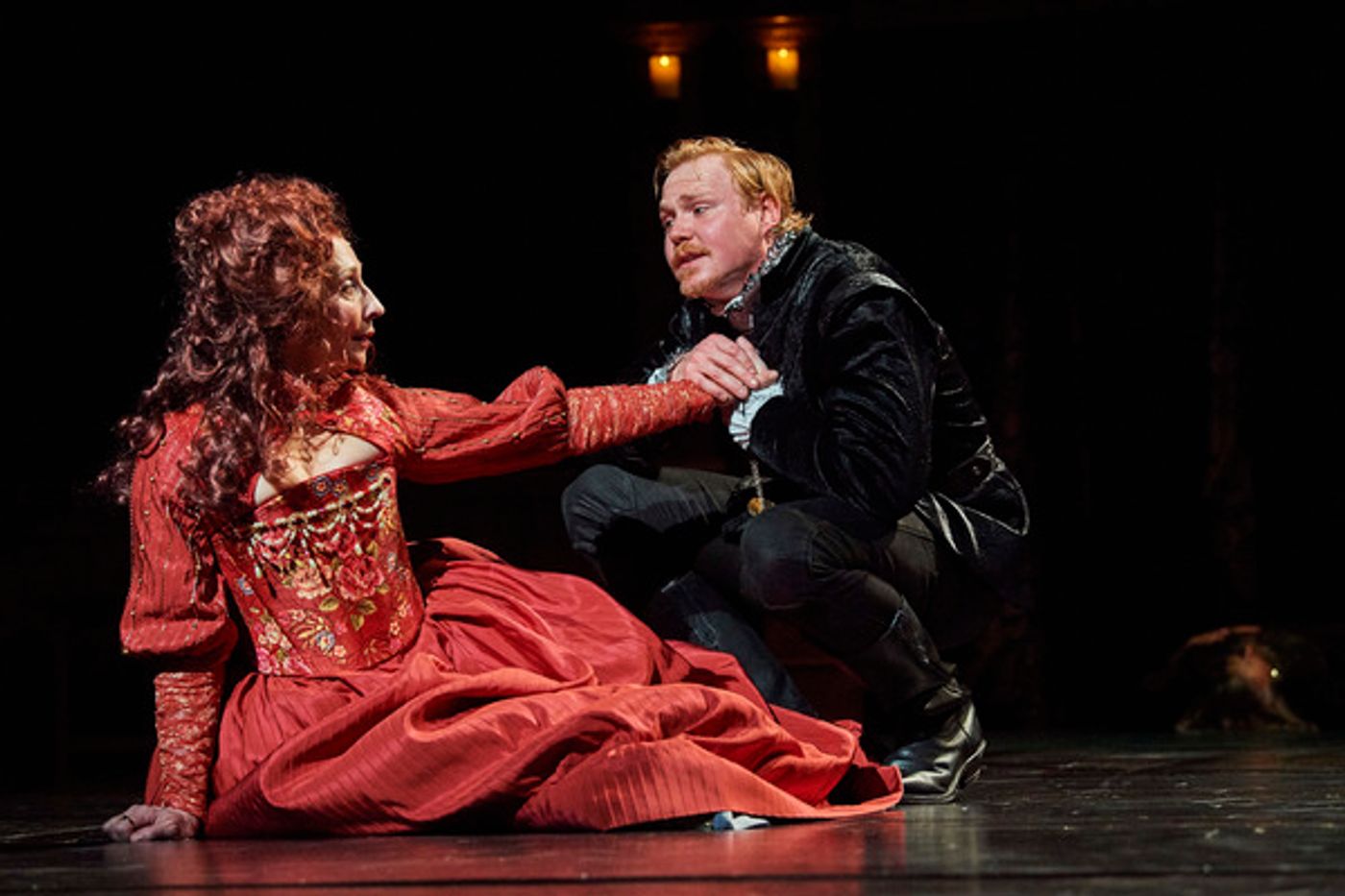 Photo Flash: Hanna Theatre Playhouse Square presents HAMLET Photo Flash: Hanna Theatre Playhouse Square presents HAMLET Image