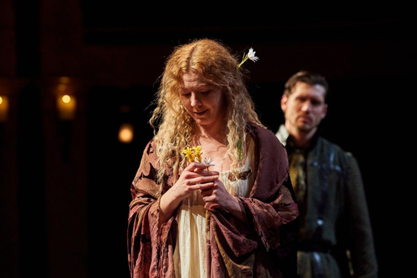 Photo Flash: Hanna Theatre Playhouse Square presents HAMLET Photo Flash: Hanna Theatre Playhouse Square presents HAMLET Image
