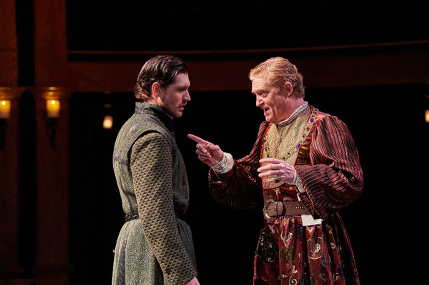 Photo Flash: Hanna Theatre Playhouse Square presents HAMLET Photo Flash: Hanna Theatre Playhouse Square presents HAMLET Image