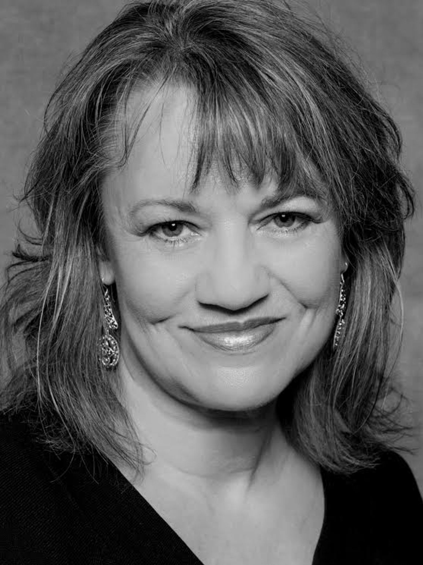 Friday 5 (+1): Pull Tight Players' VANYA, SONIA... 'And Them'  Image