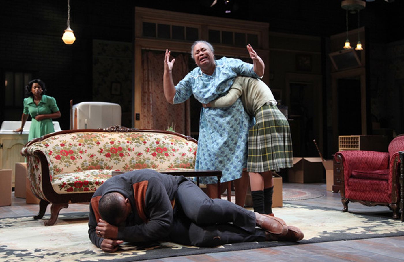 Photo Flash: First Look at Eddie George and More in Nashville Rep's A RAISIN IN THE SUN Photo Flash: First Look at Eddie George and More in Nashville Rep's A RAISIN IN THE SUN Image