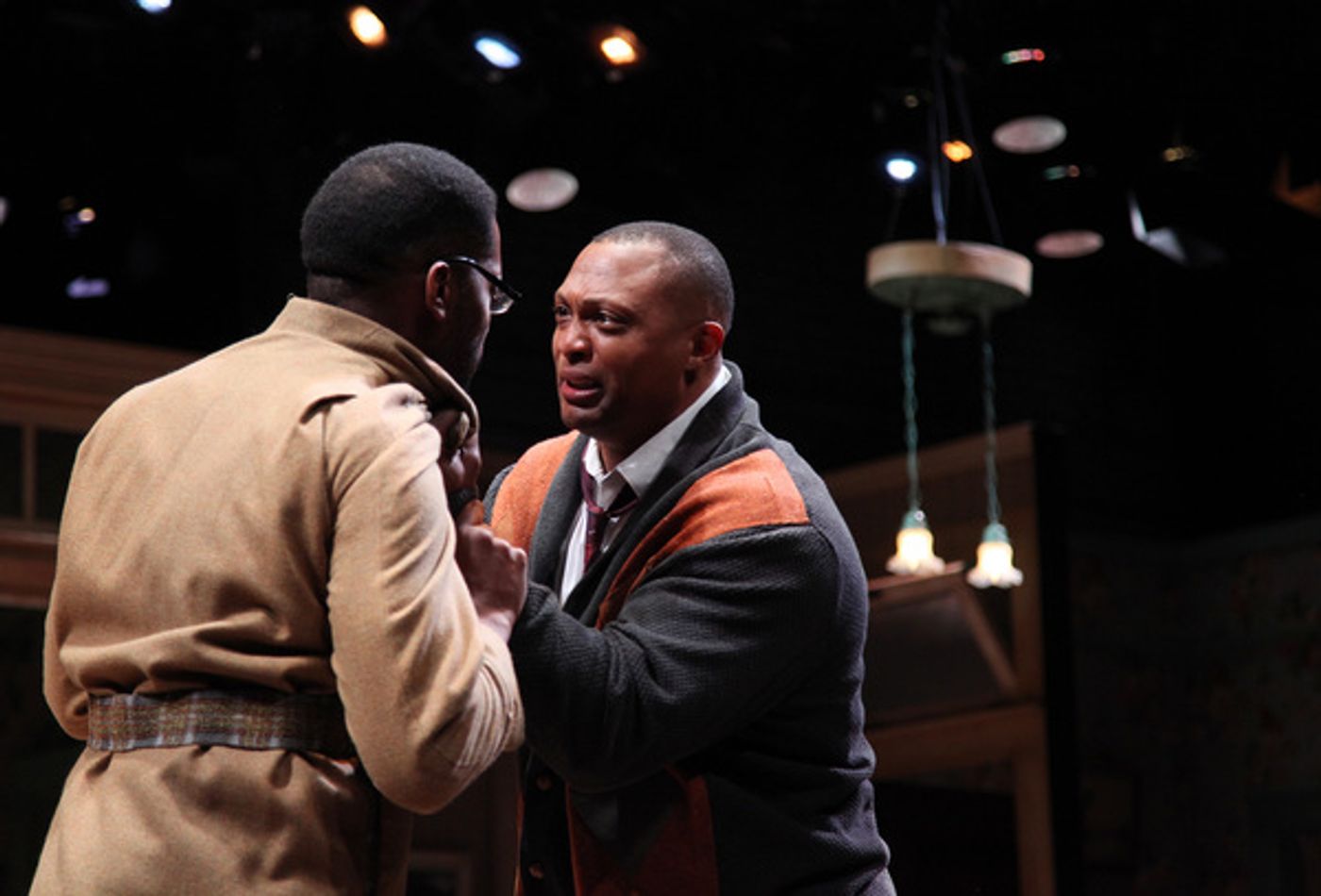 Photo Flash: First Look at Eddie George and More in Nashville Rep's A RAISIN IN THE SUN Photo Flash: First Look at Eddie George and More in Nashville Rep's A RAISIN IN THE SUN Image
