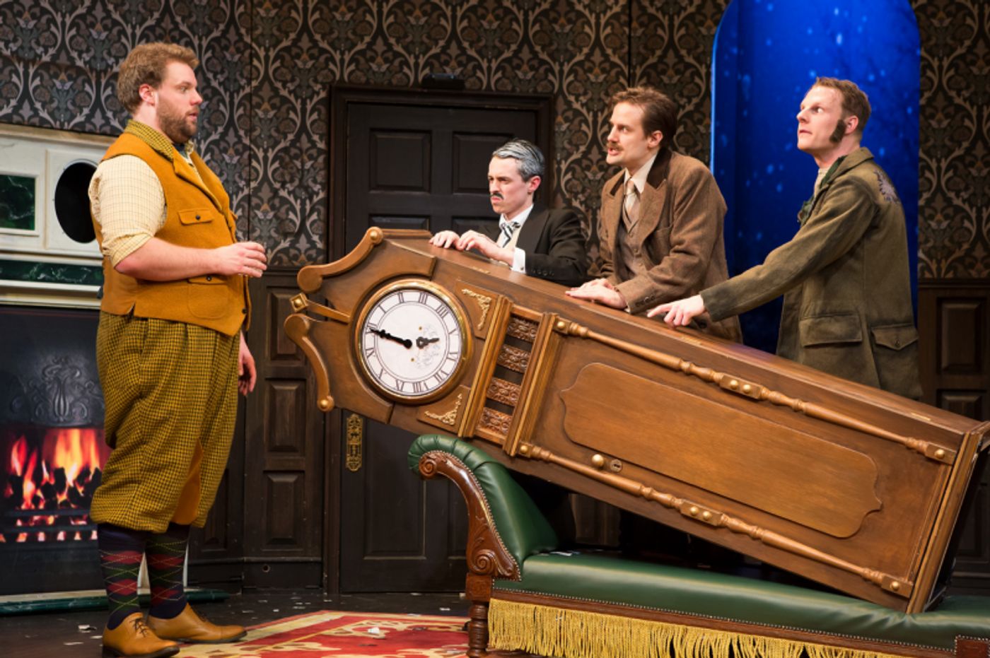 Review: Brit-Farce THE PLAY THAT GOES WRONG Literally Brings Down The House  Image