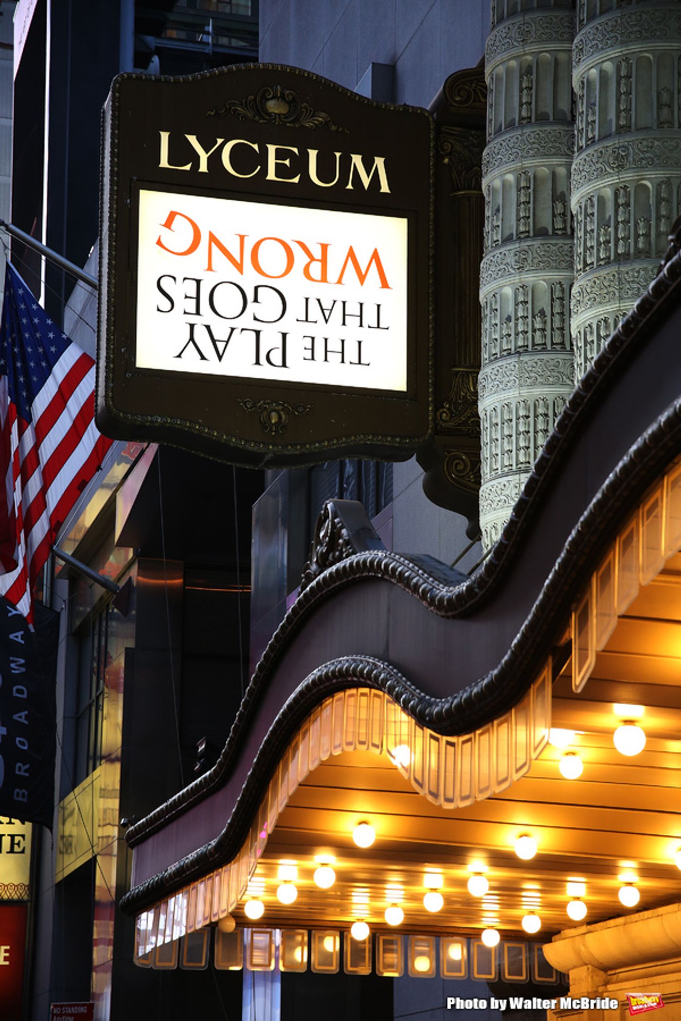 Photo Coverage: THE PLAY THAT GOES WRONG Takes Mishap-Free Opening Night Bows!  Image