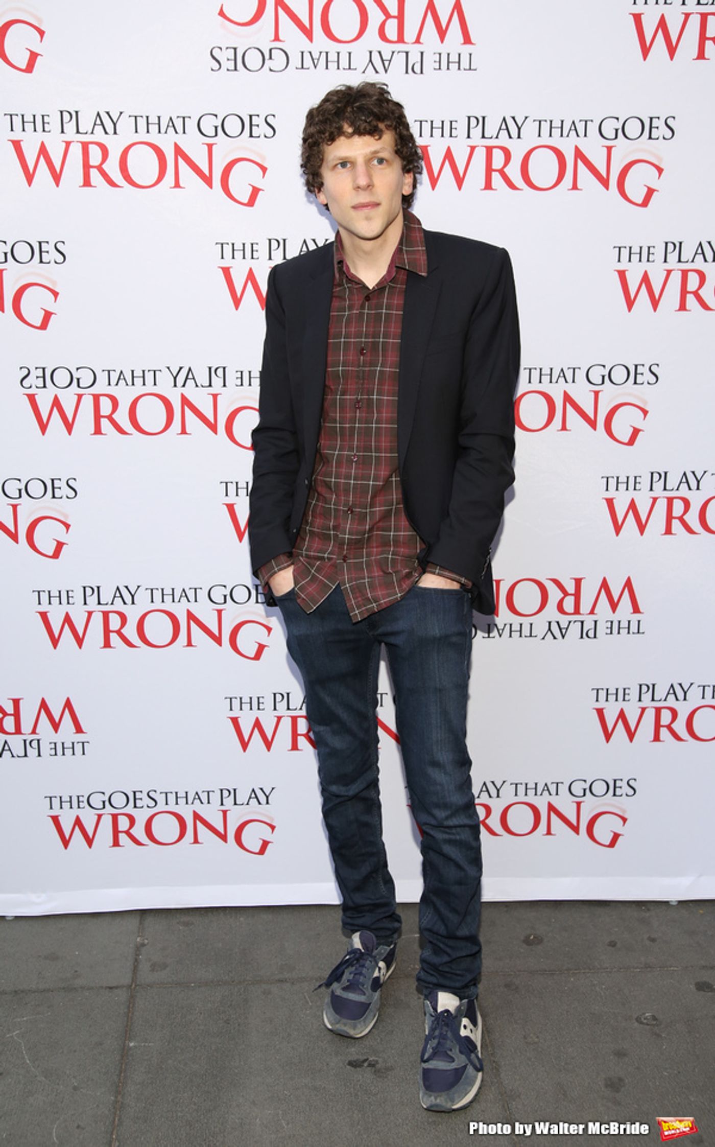 Photo Coverage: On the Opening Night Red Carpet for THE PLAY THAT GOES WRONG!  Image