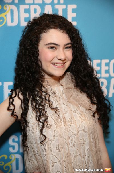 Lilla Crawford  Photo