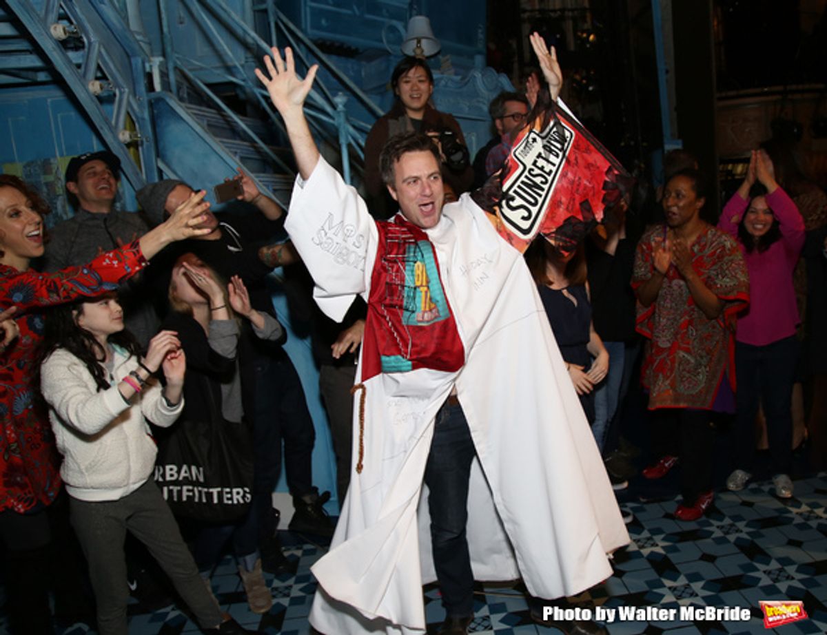 Manoel Felciano and cast  at 