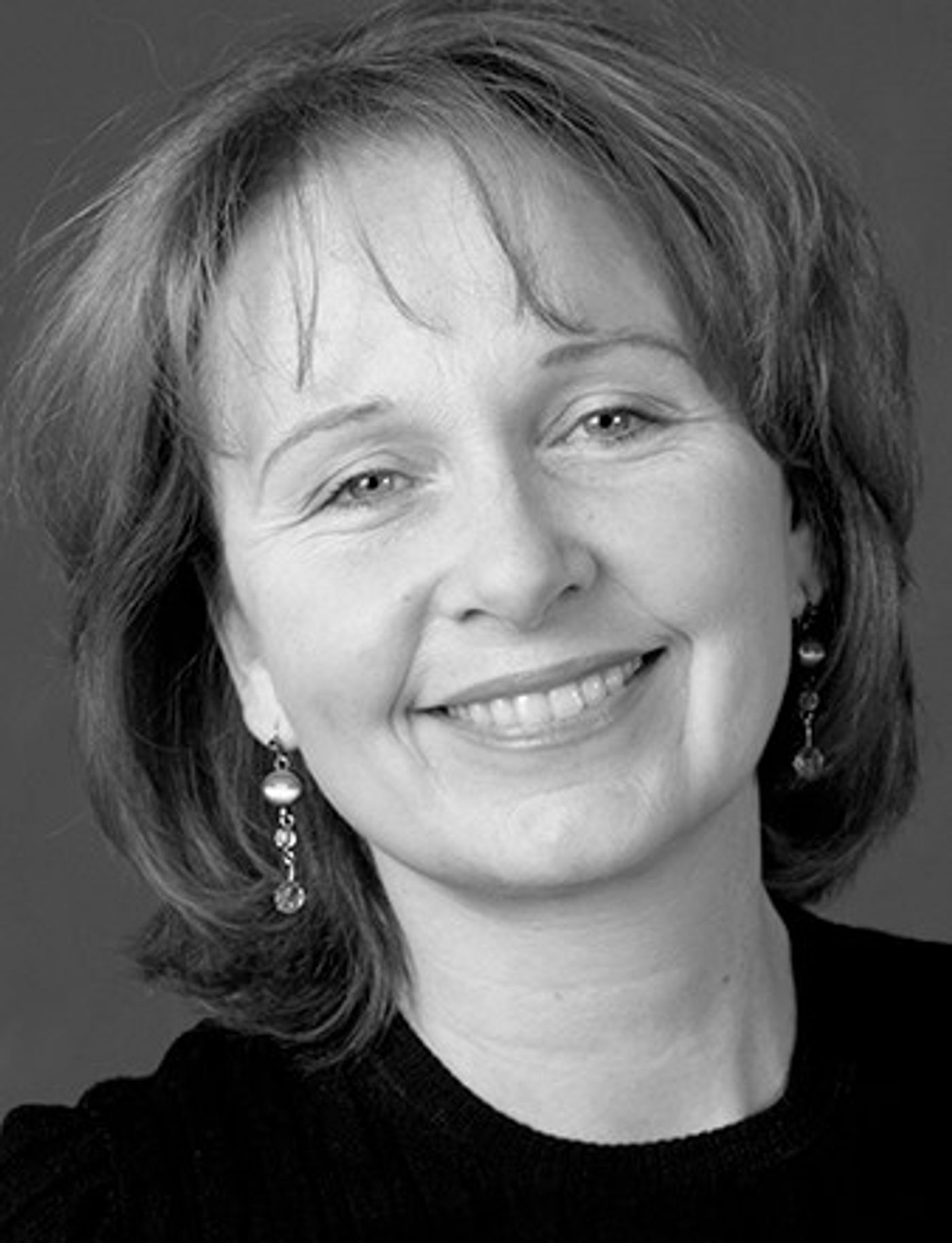 Get Ready to Guffaw! Meet the Full Company of PRESENT LAUGHTER, Opening Tonight on Broadway  Image