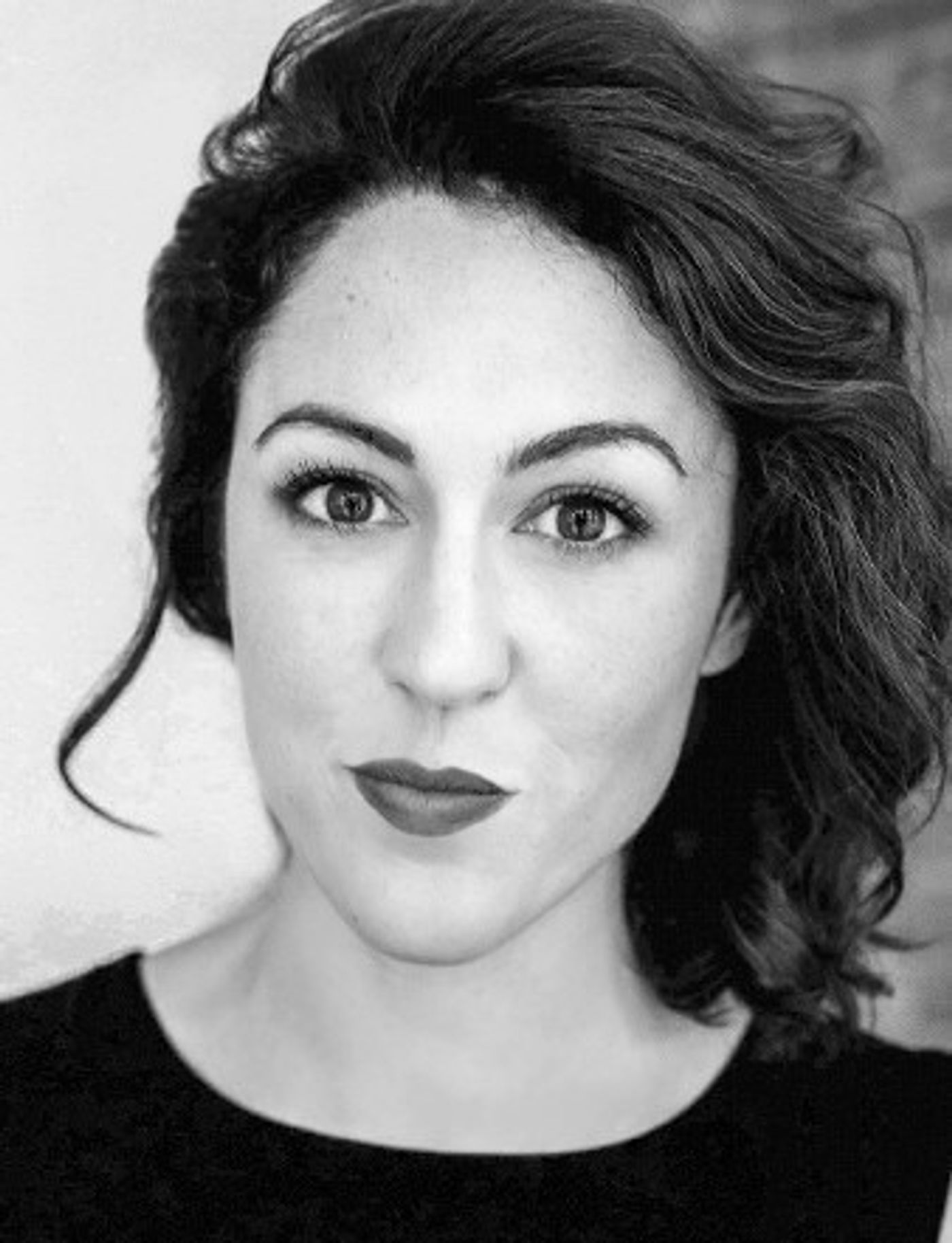 Get Ready to Guffaw! Meet the Full Company of PRESENT LAUGHTER, Opening Tonight on Broadway  Image