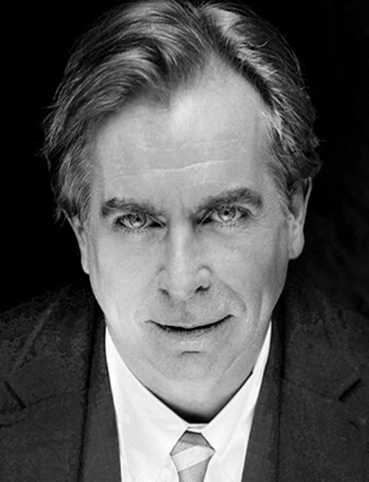 Get Ready to Guffaw! Meet the Full Company of PRESENT LAUGHTER, Opening Tonight on Broadway  Image