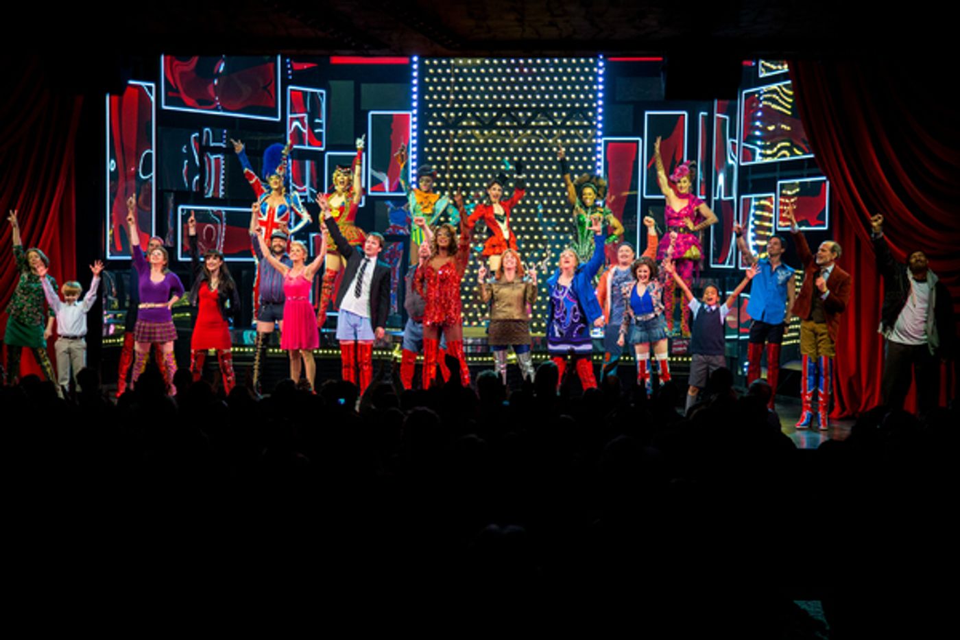 Photo Coverage: KINKY BOOTS Celebrates Four, Fabulous Years on Broadway!  Image