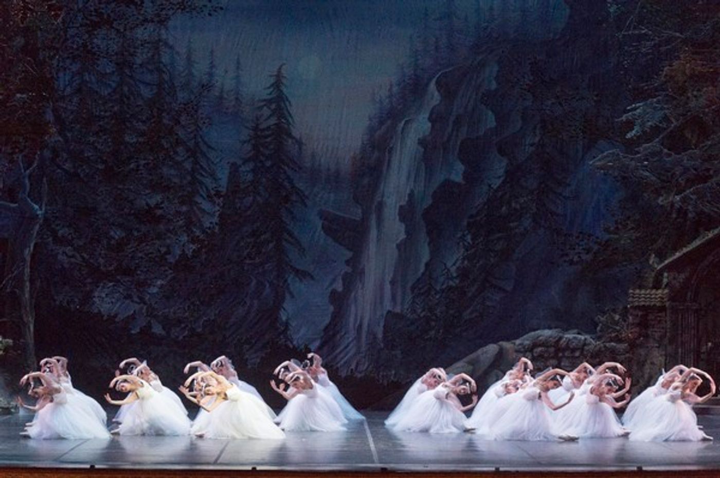 Photo Flash: GISELLE Dances to Singapore Photo Flash: GISELLE Dances to Singapore Image